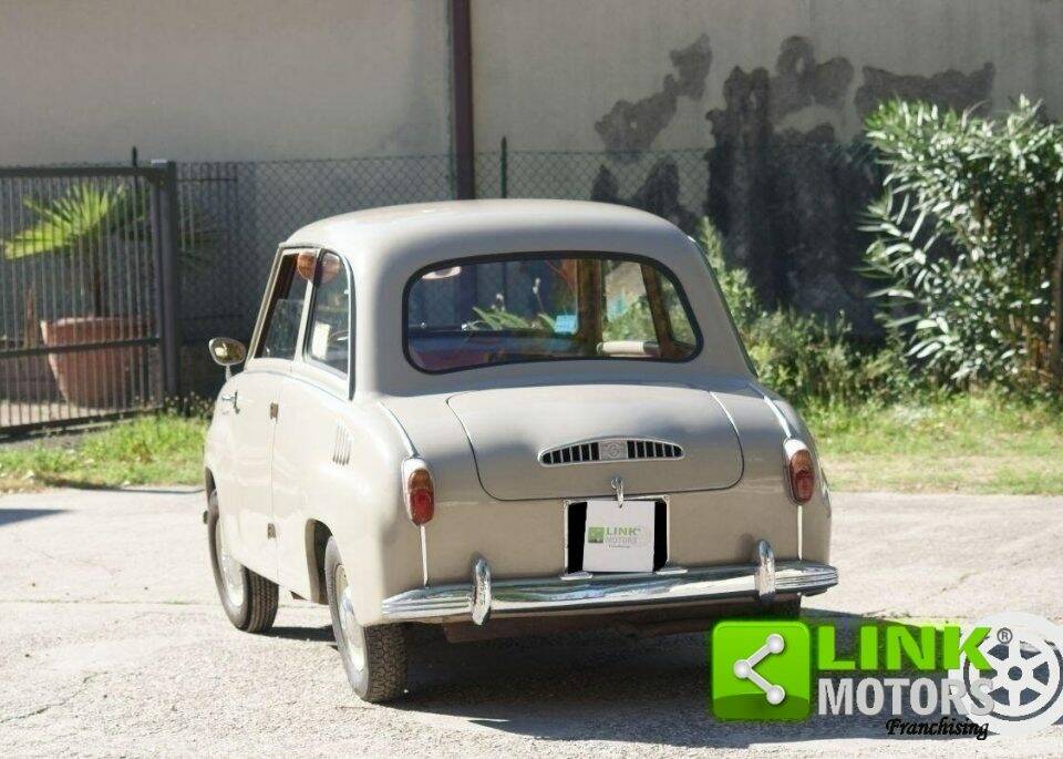 Image 8/10 of Glas Goggomobil T 300 (1958)