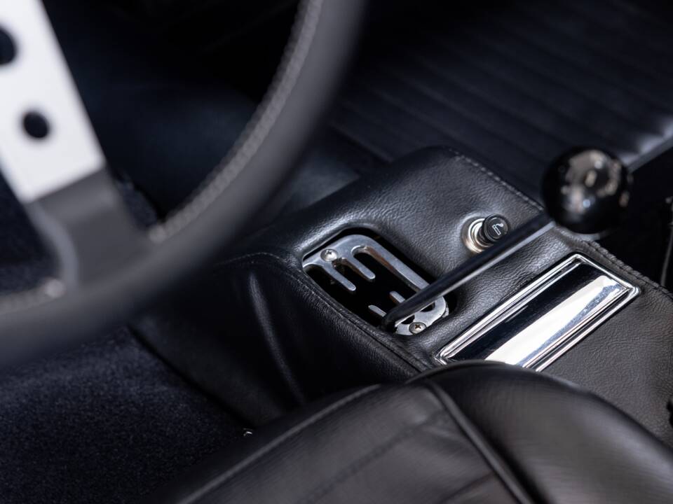 Afbeelding 36/39 van Ferrari Dino 246 GT (1970)