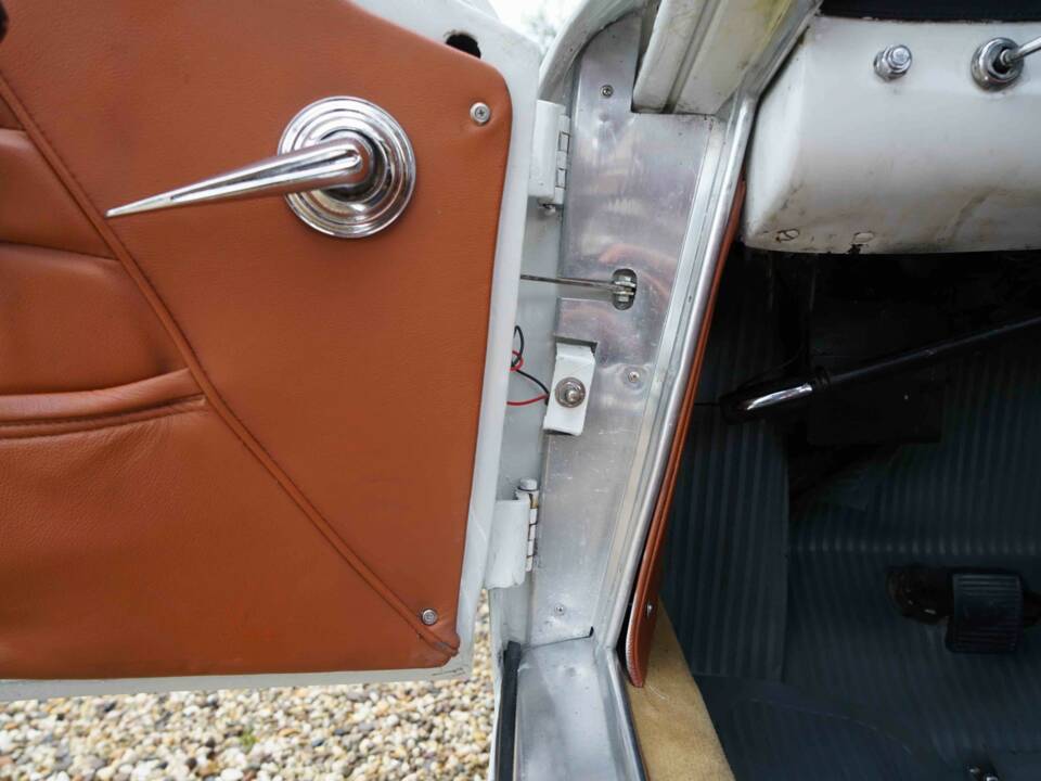 Image 13/50 of Lancia Flaminia GT 2.5 3C Touring (1964)