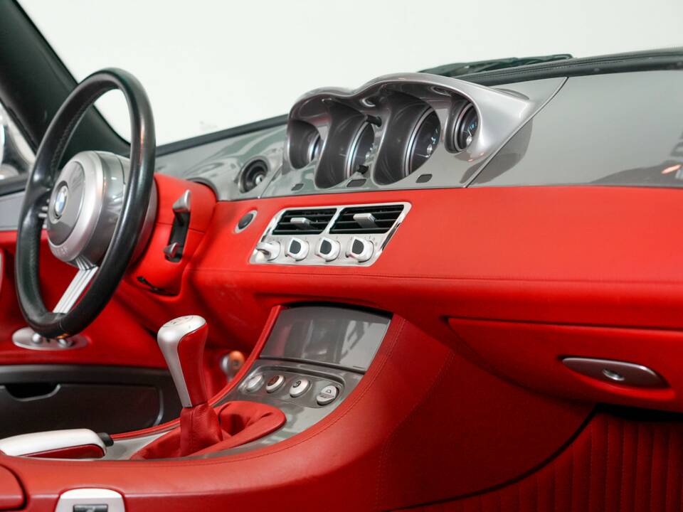 Bild 13/40 von BMW Z8 (2000)