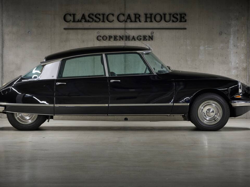 Image 12/97 of Citroën DS 20 Chapron (1972)