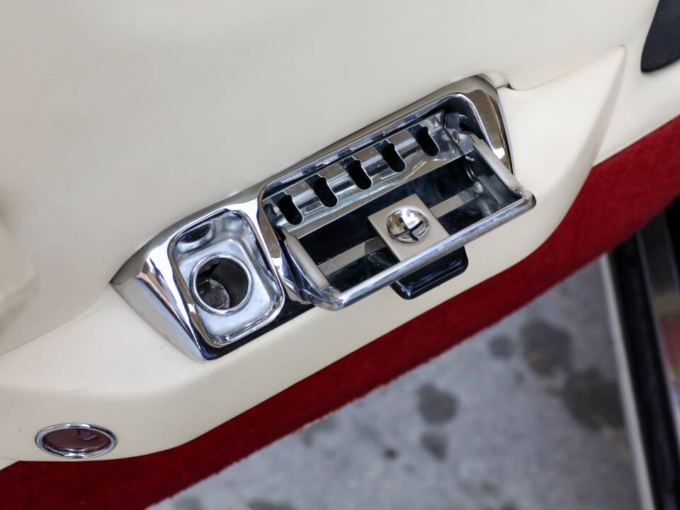 Immagine 133/196 di Bentley T 2 (1978)