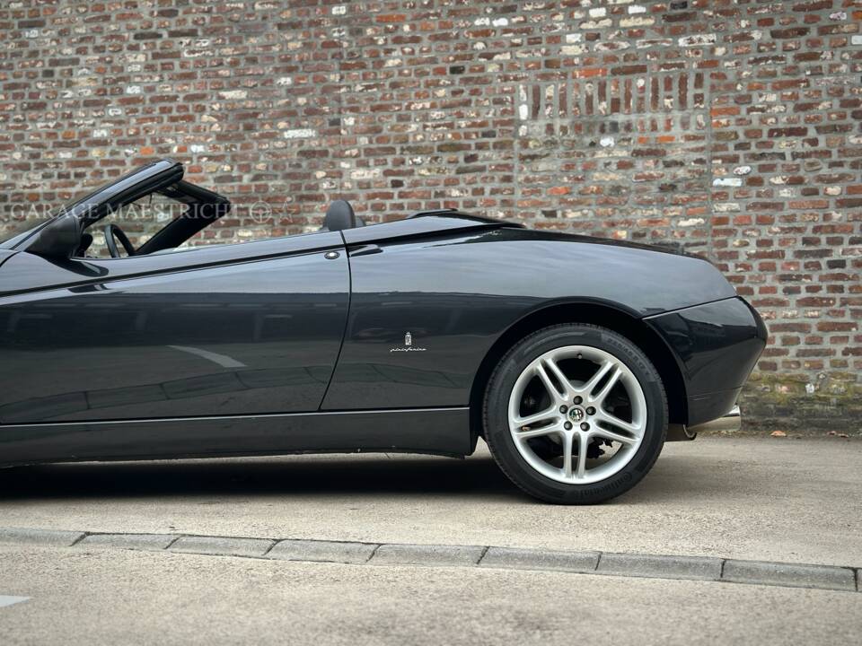 Image 27/59 of Alfa Romeo Spider 2.0 JTS (2003)