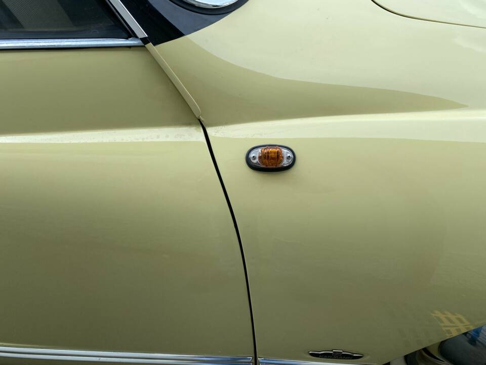 Image 17/26 of Volkswagen Karmann Ghia 1200 (1963)