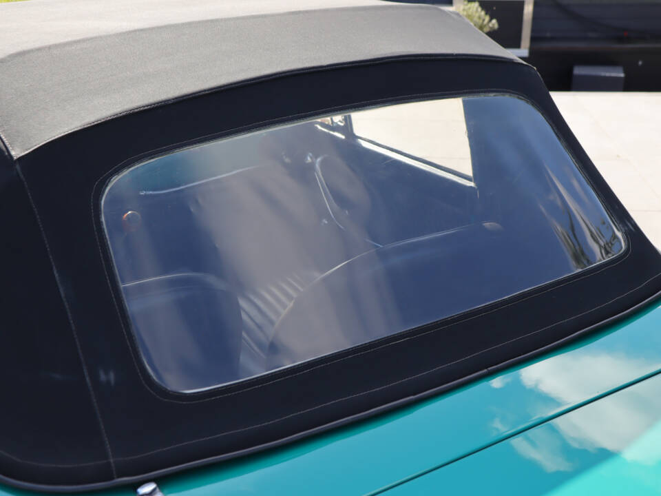 Image 11/50 of Alfa Romeo 1750 Spider Veloce (1969)