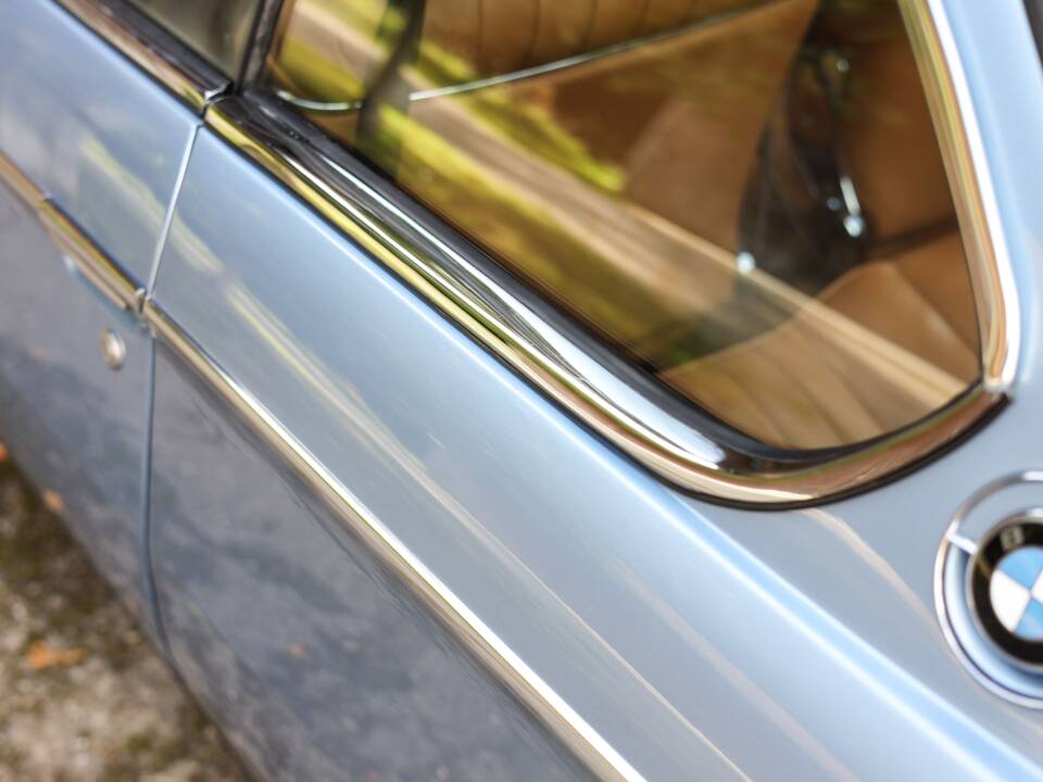 Image 50/73 of BMW 3.0 CSi (1973)