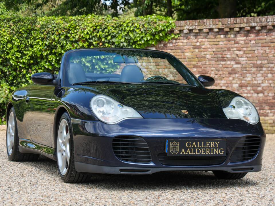 Image 35/50 of Porsche 911 Carrera 4S (2004)