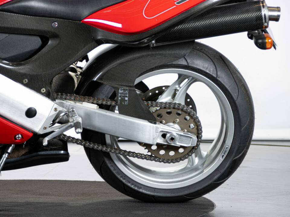 Image 17/50 of Bimota SB6 (1999)