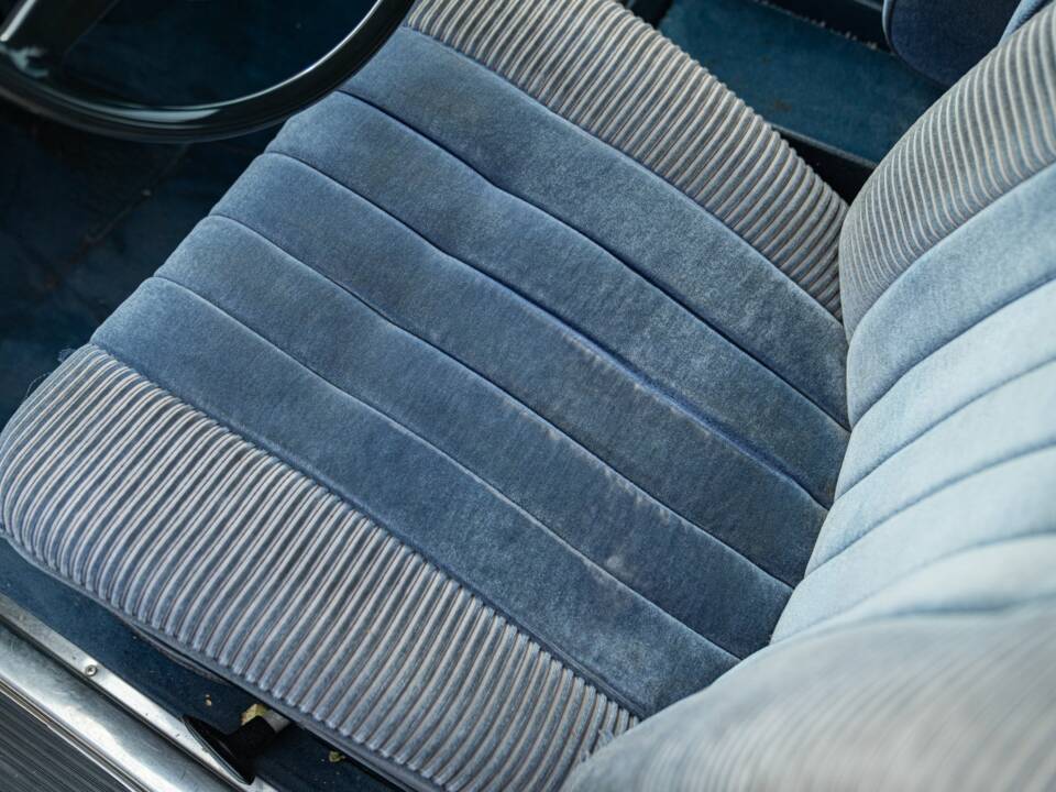 Image 29/50 of Mercedes-Benz 300 SEL 3.5 (1973)