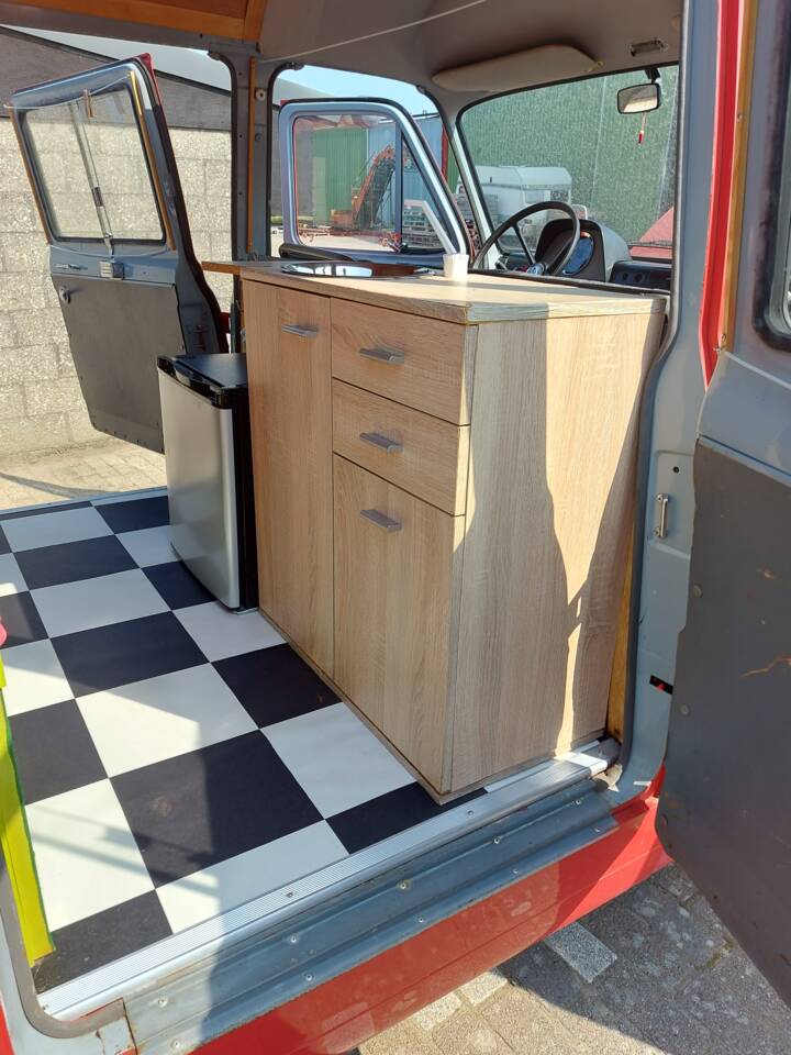 Image 14/26 de Ford Transit (1968)