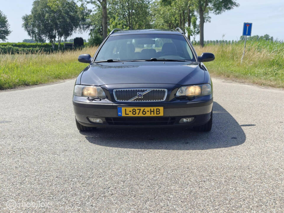 Bild 4/42 von Volvo XC70 2.4T (2000)