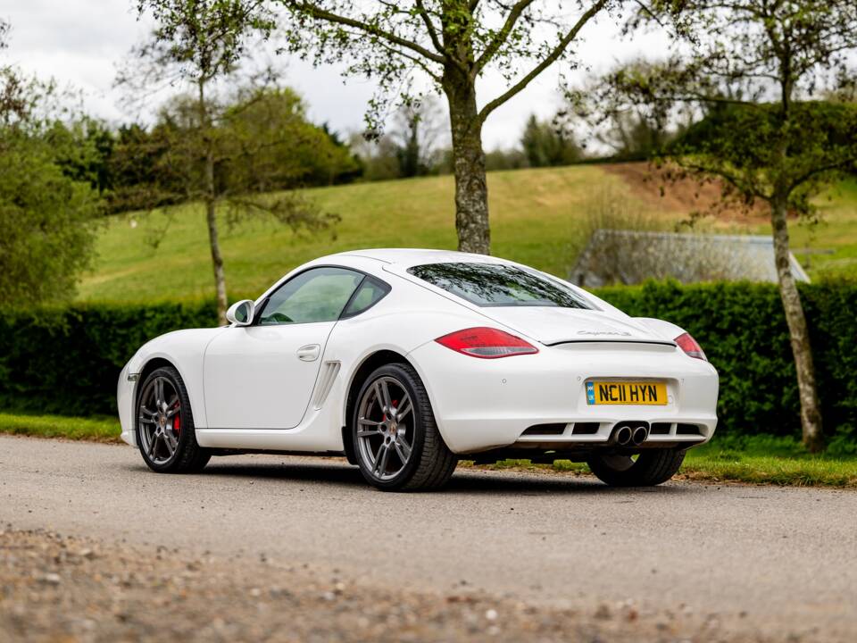 Immagine 26/44 di Porsche Cayman S Black Edition (2011)