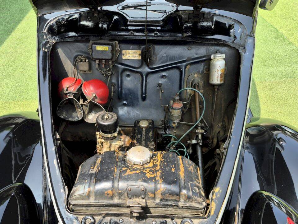 Image 41/47 of FIAT 1100 E (1952)