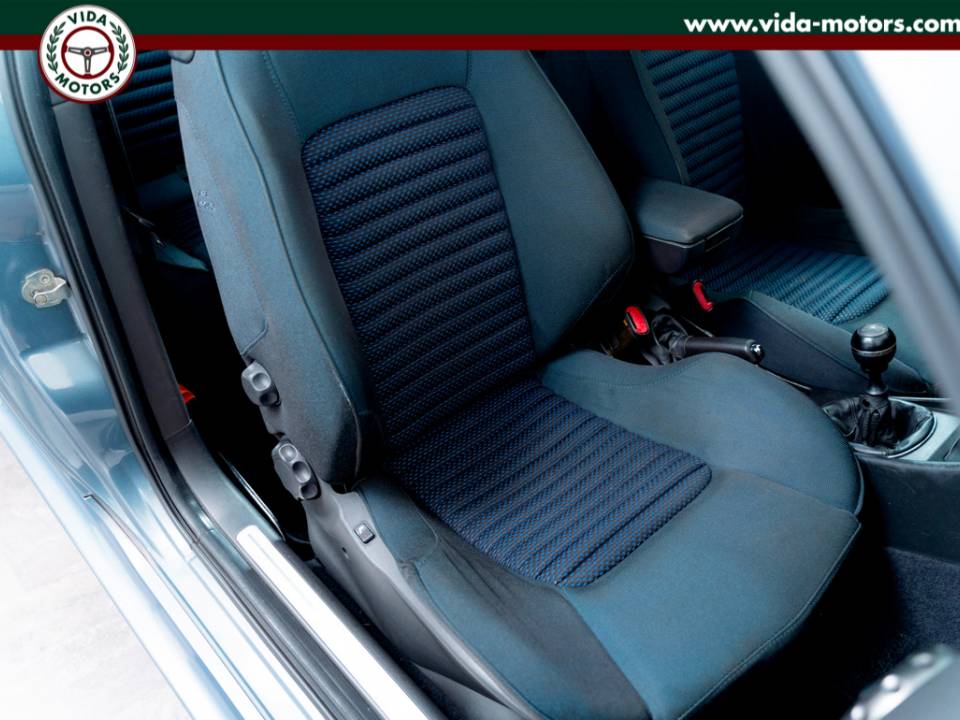 Image 29/45 de Alfa Romeo 147 3.2 GTA (2004)