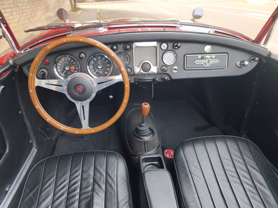 Image 11/24 of MG MGA 1500 (1959)