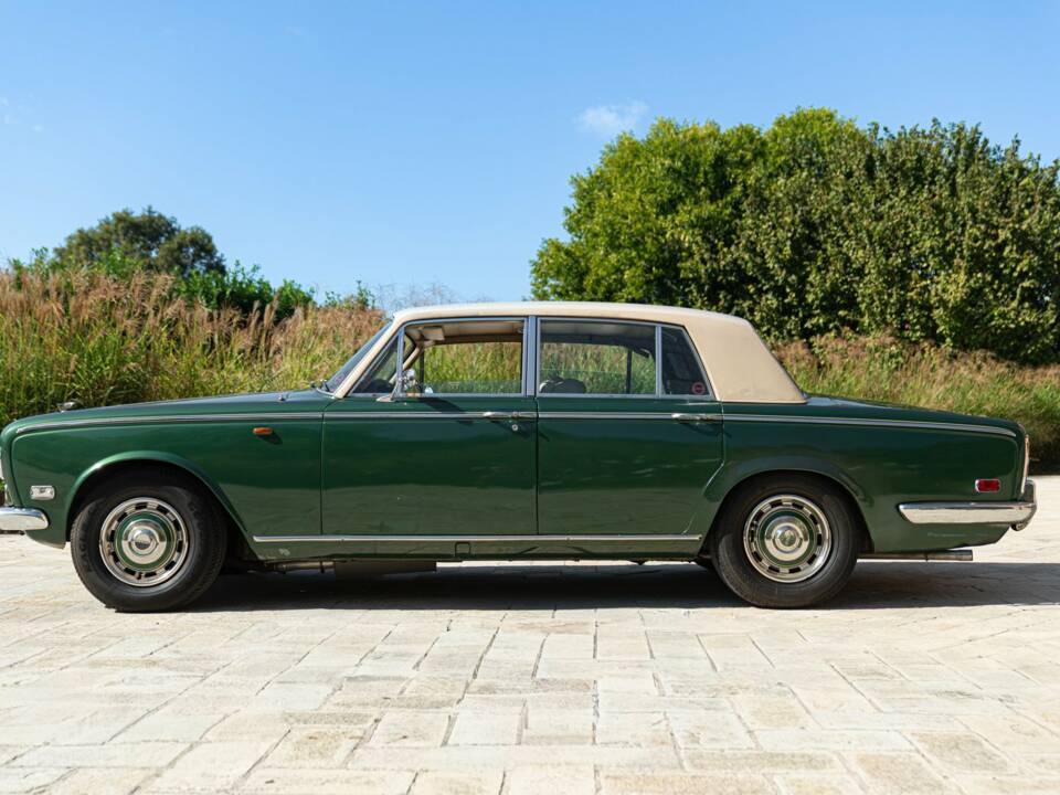 Image 4/50 of Bentley T 1 (1973)