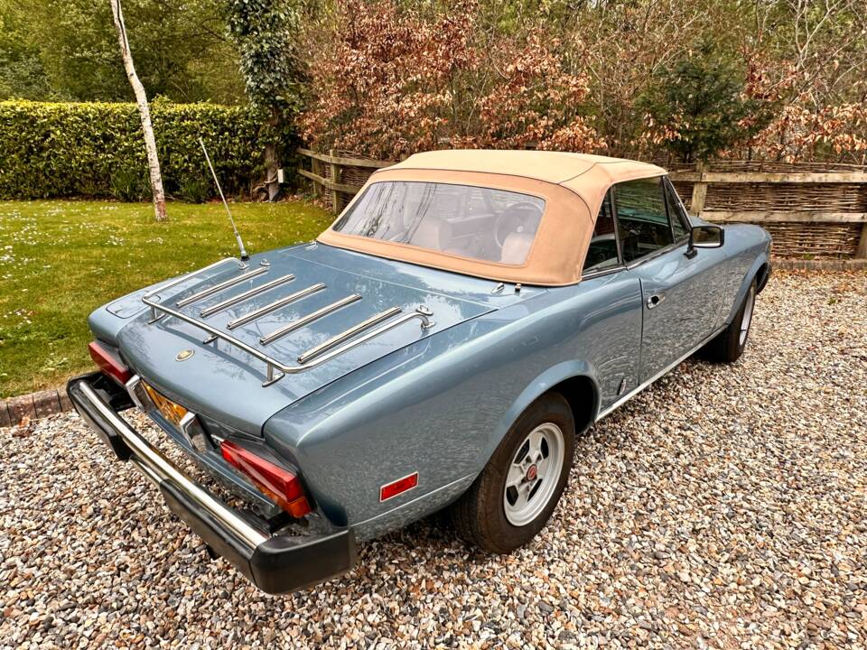 Image 4/37 of FIAT Spider 2000 (1981)