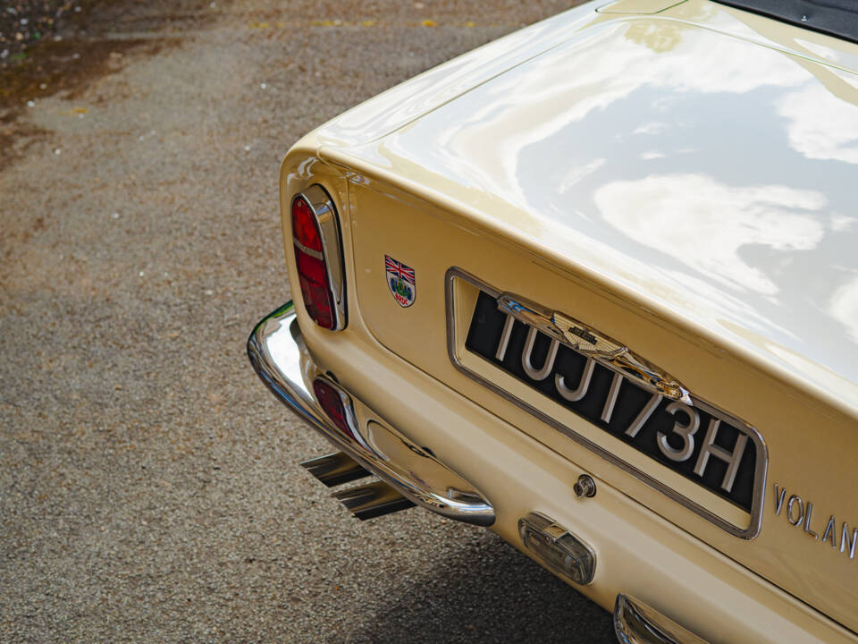 Bild 5/62 von Aston Martin DB 6 Mk II Volante (1970)