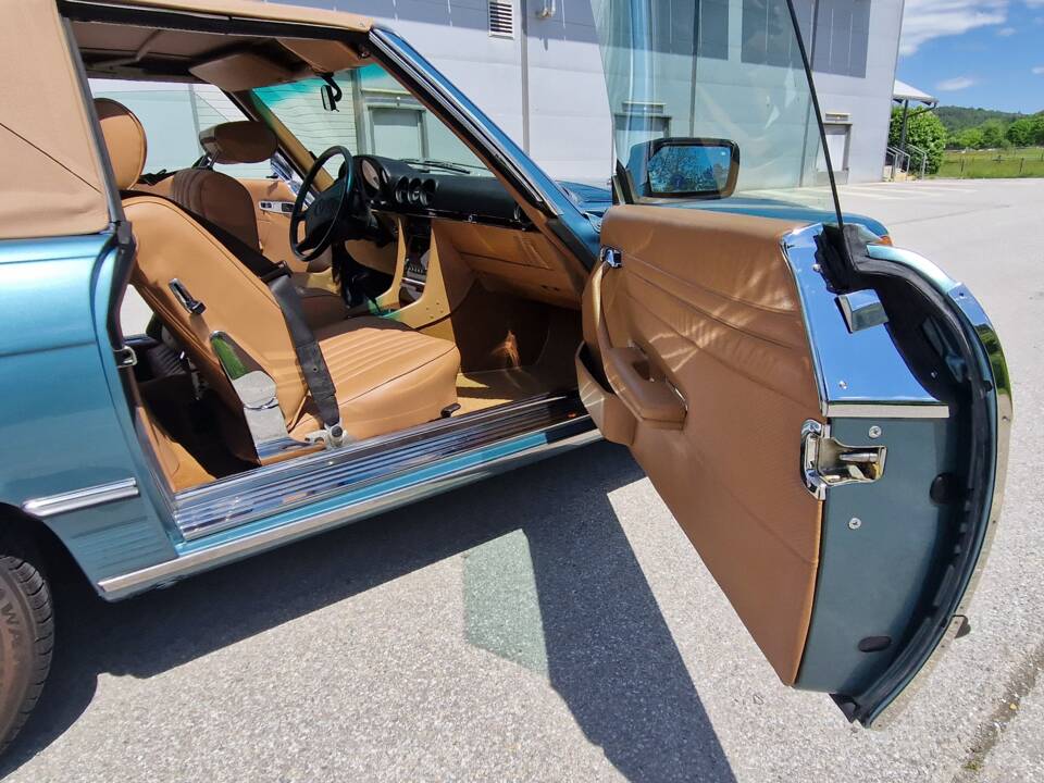 Image 38/53 de Mercedes-Benz 560 SL (1986)