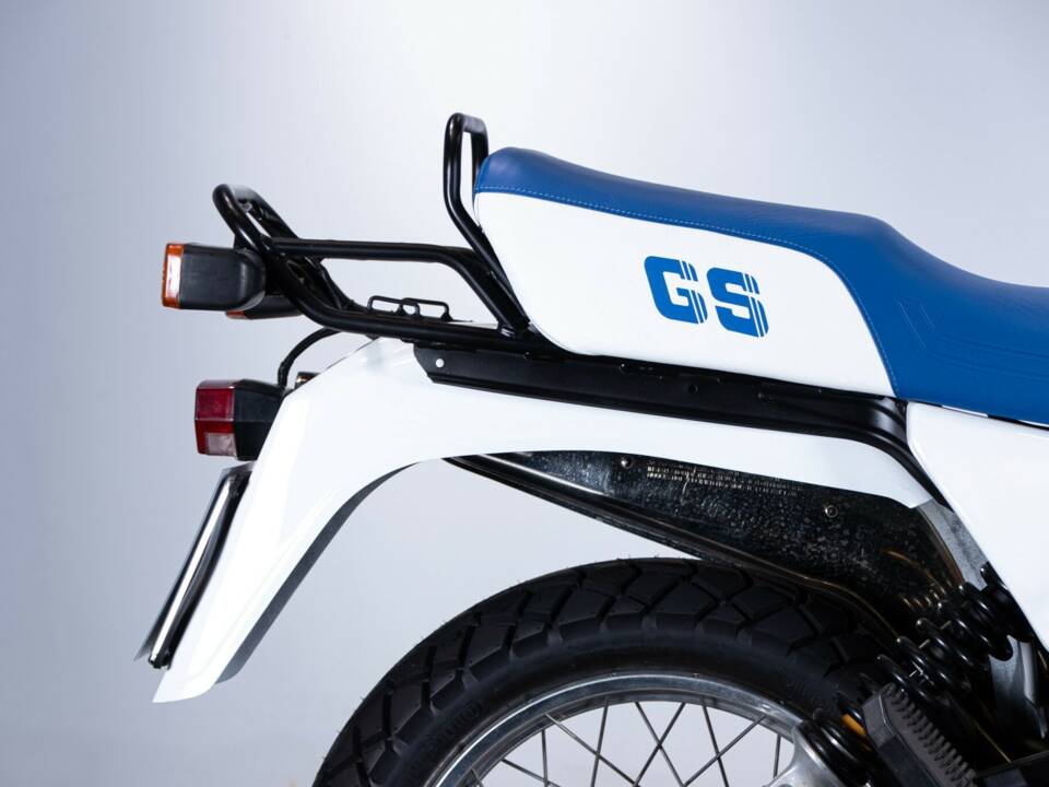 Immagine 43/50 di BMW DUMMY (1988)