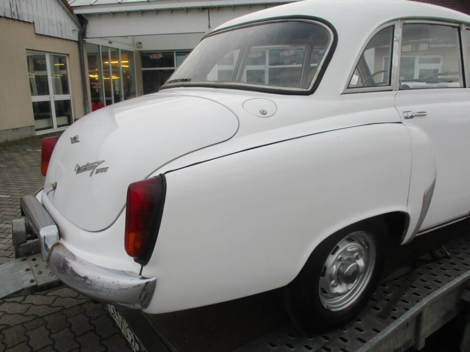 Image 4/26 of Wartburg 1000 (1966)