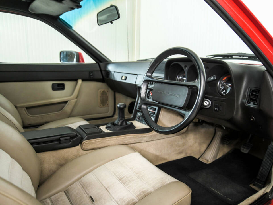 Immagine 11/50 di Porsche 924 S (1987)