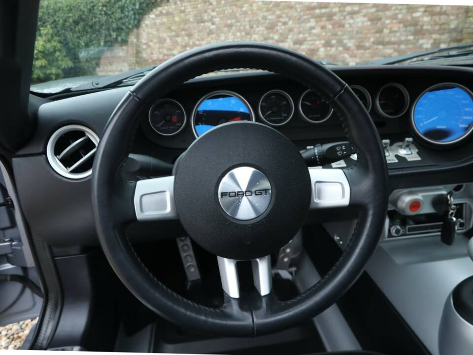 Bild 35/50 von Ford GT (2006)