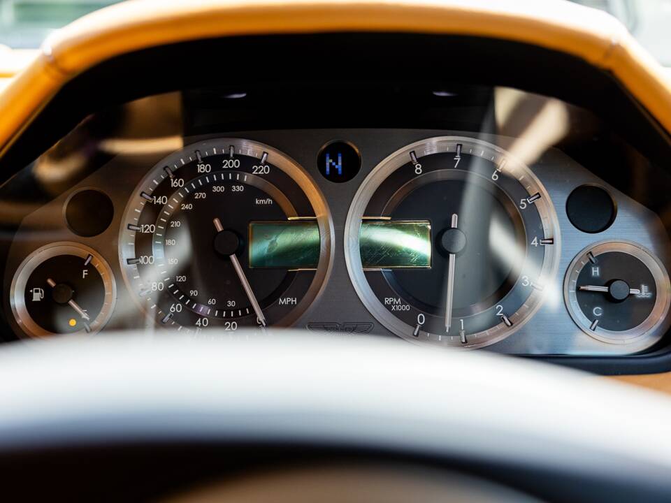 Image 34/45 de Aston Martin V8 Vantage (2008)