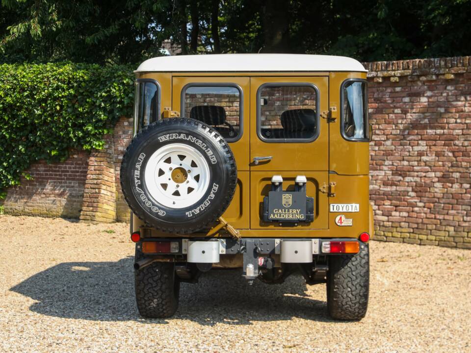 Image 6/50 de Toyota Land Cruiser BJ 40 (1979)
