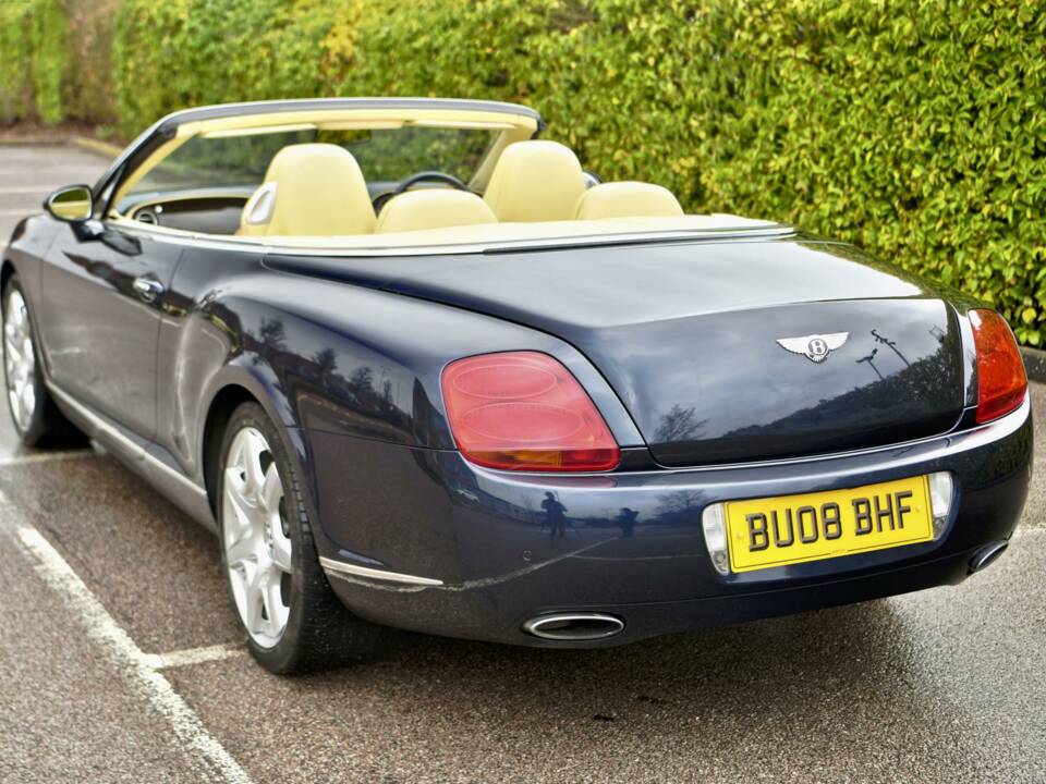 Image 13/50 de Bentley Continental GTC (2008)