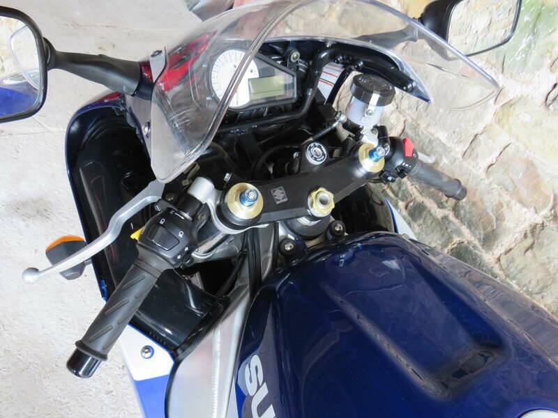 Bild 8/37 von Suzuki DUMMY (2002)