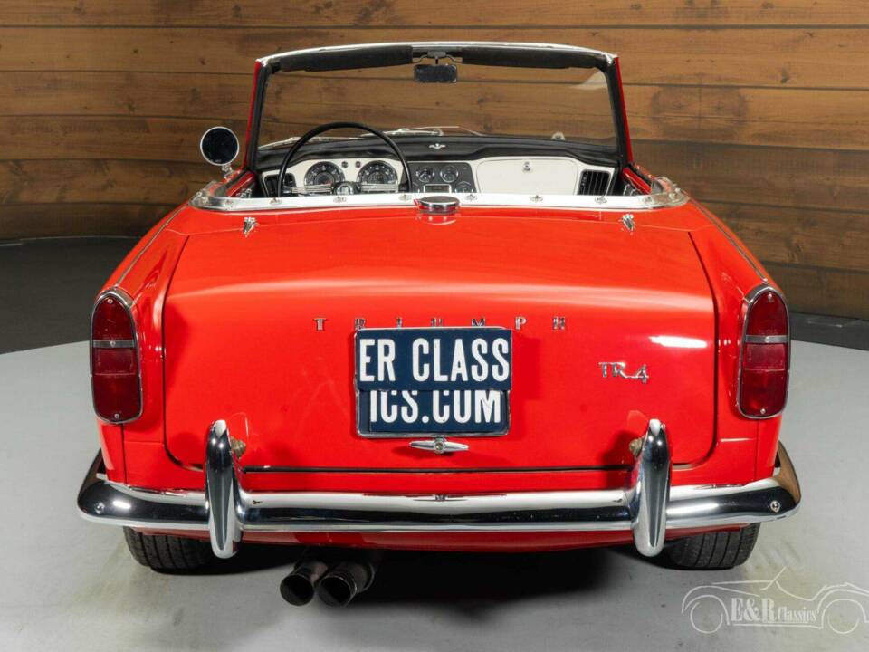 Image 17/19 de Triumph TR 4 (1964)