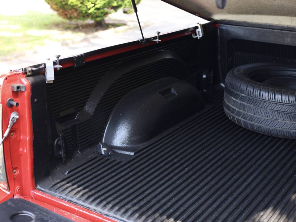 Image 81/82 of Dodge Ram SRT 10 (2005)