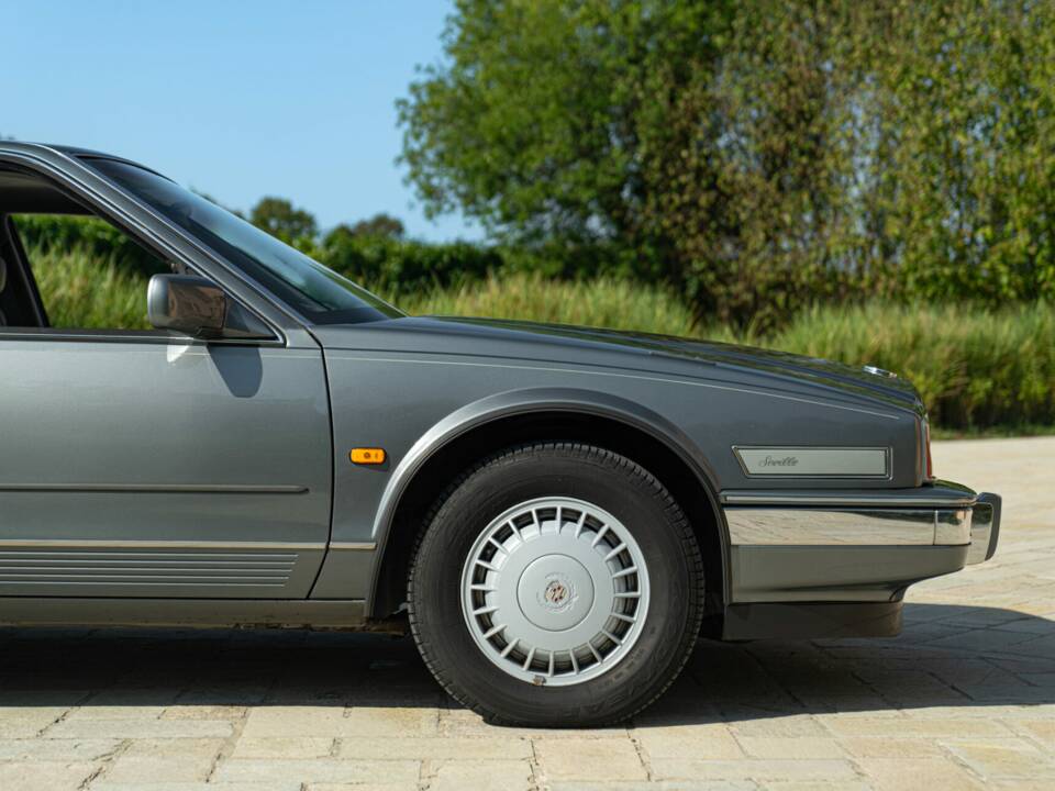 Immagine 25/50 di Cadillac Seville (1988)