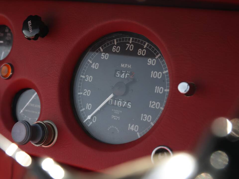 Bild 24/34 von Jaguar XK 120 SE OTS (1953)