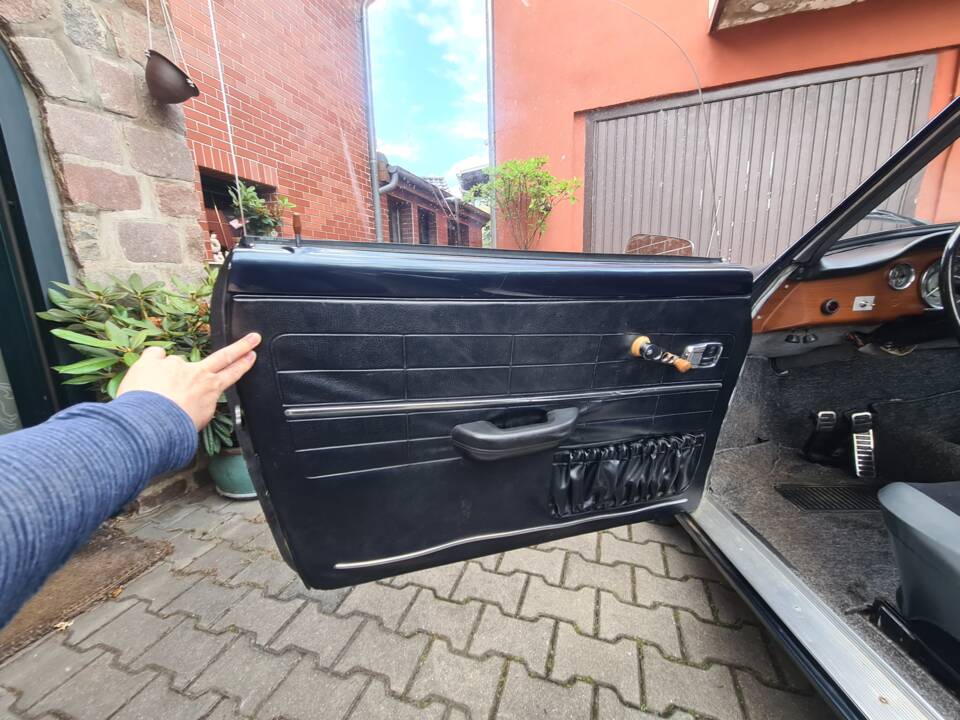 Image 11/27 of Volkswagen Karmann Ghia 1500 (1968)