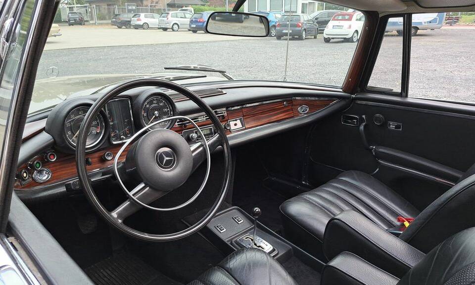 Bild 8/30 von Mercedes-Benz 280 SE 3,5 (1971)