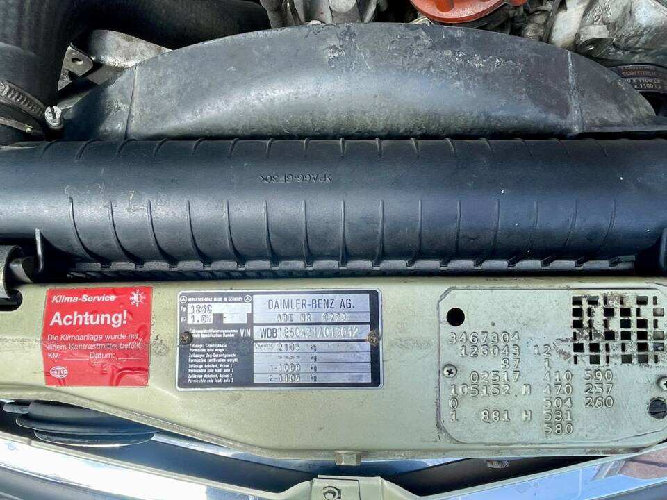 Bild 32/65 von Mercedes-Benz 380 SEC (1983)