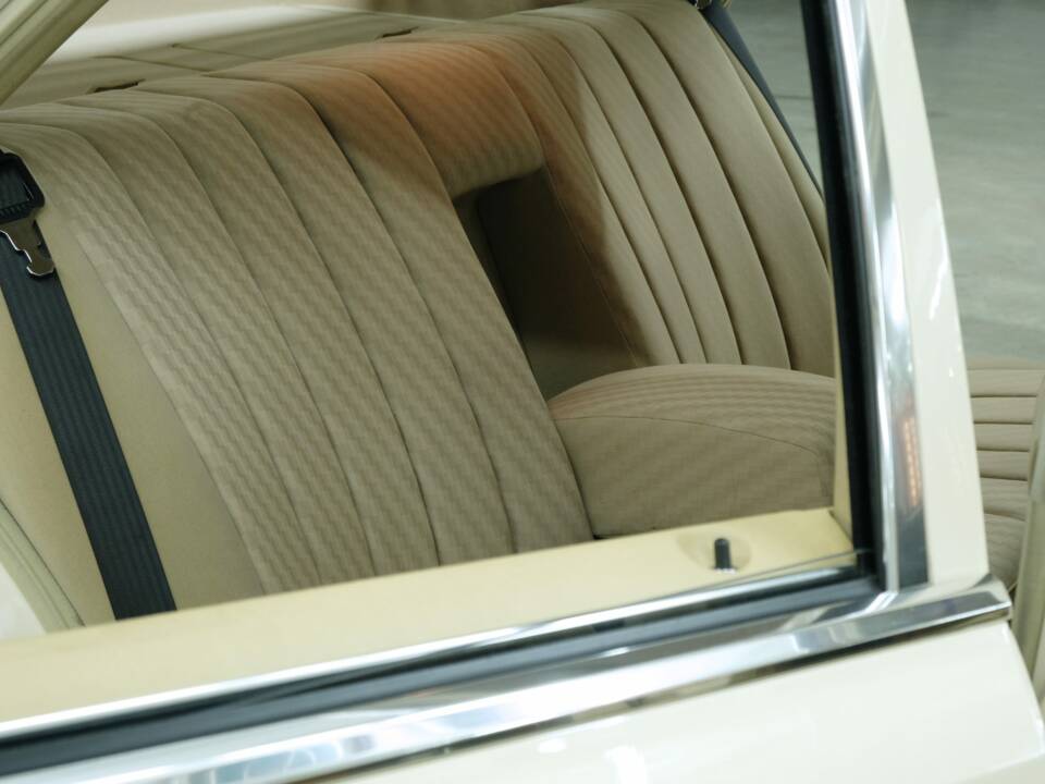 Bild 33/50 von Mercedes-Benz 280 S (1982)