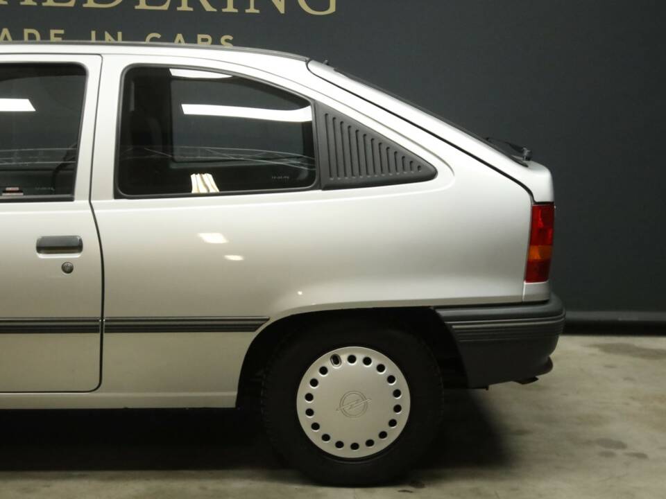 Afbeelding 17/50 van Opel Kadett 2,0i GSi (1988)