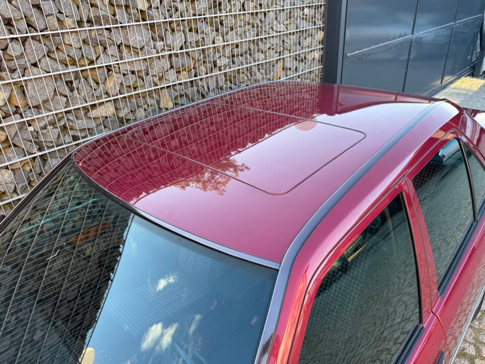 Immagine 13/75 di Mercedes-Benz 230 E (1992)