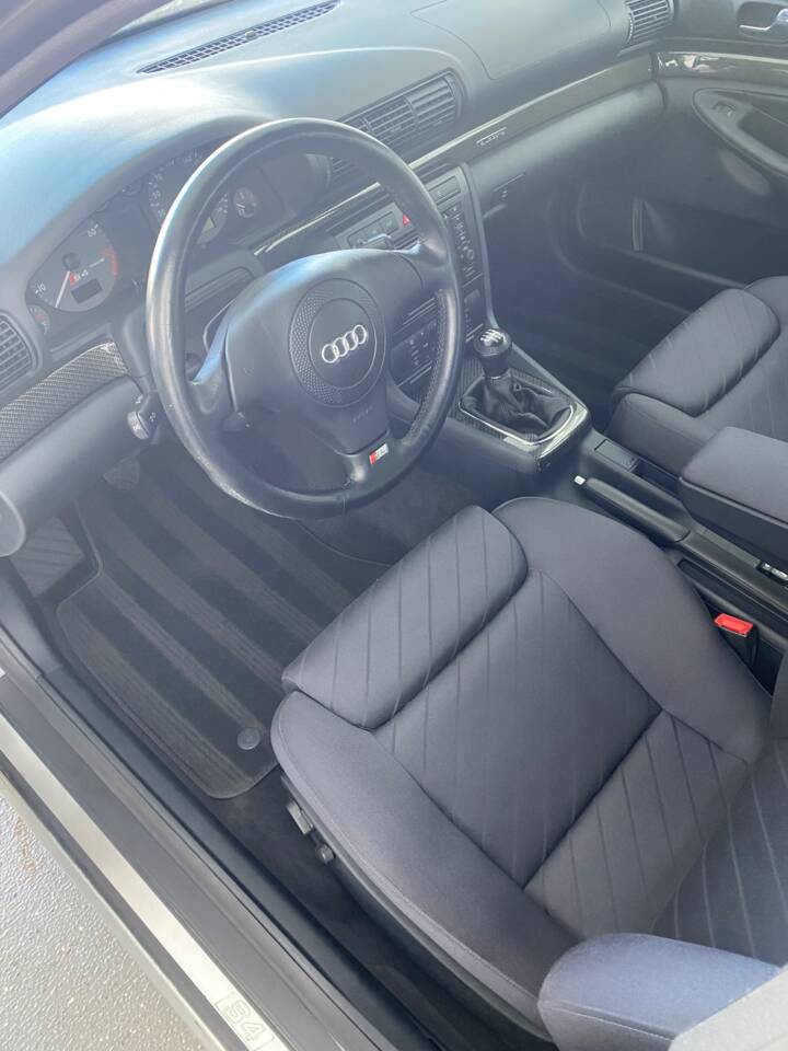 Image 46/50 of Audi S4 Avant (2001)