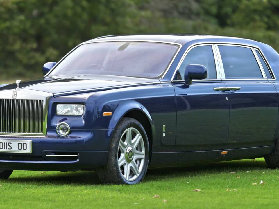 Image 2/50 of Rolls-Royce Phantom VII (2009)