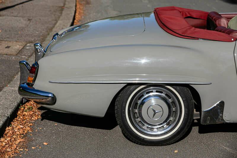 Image 42/46 of Mercedes-Benz 190 SL (1960)