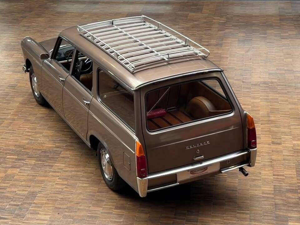 Image 13/40 of Peugeot 404 Break (1965)