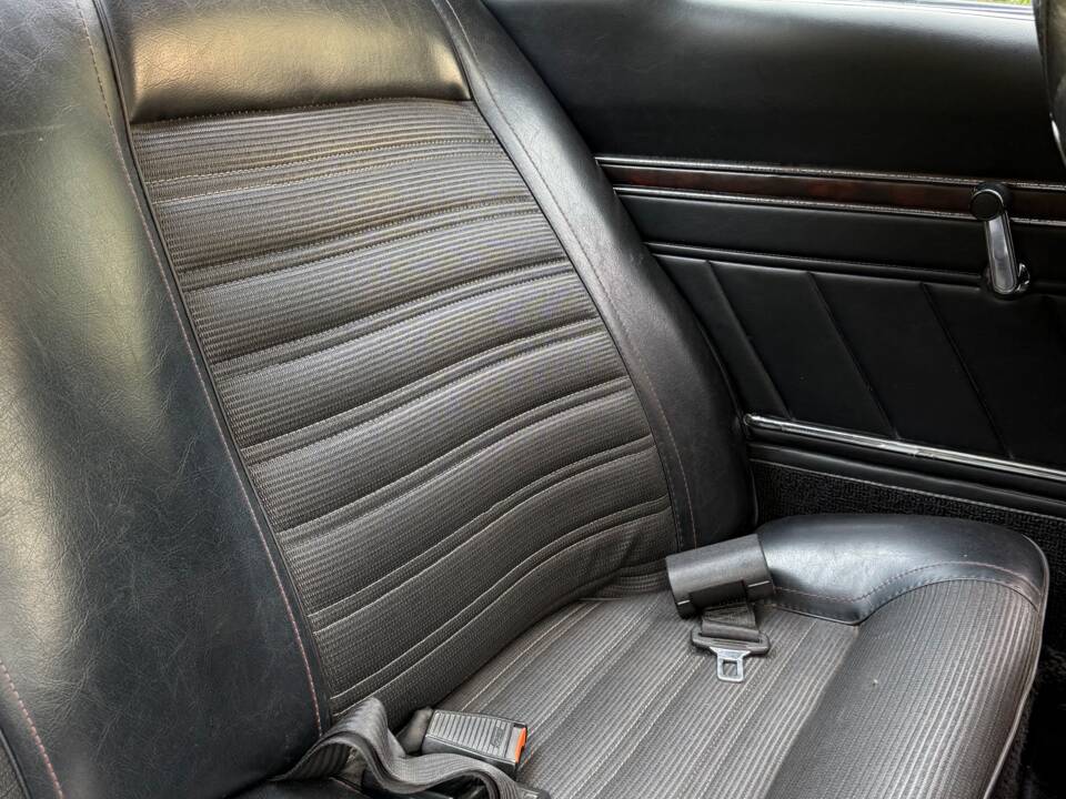 Image 15/55 of Toyota Celica ST (1972)