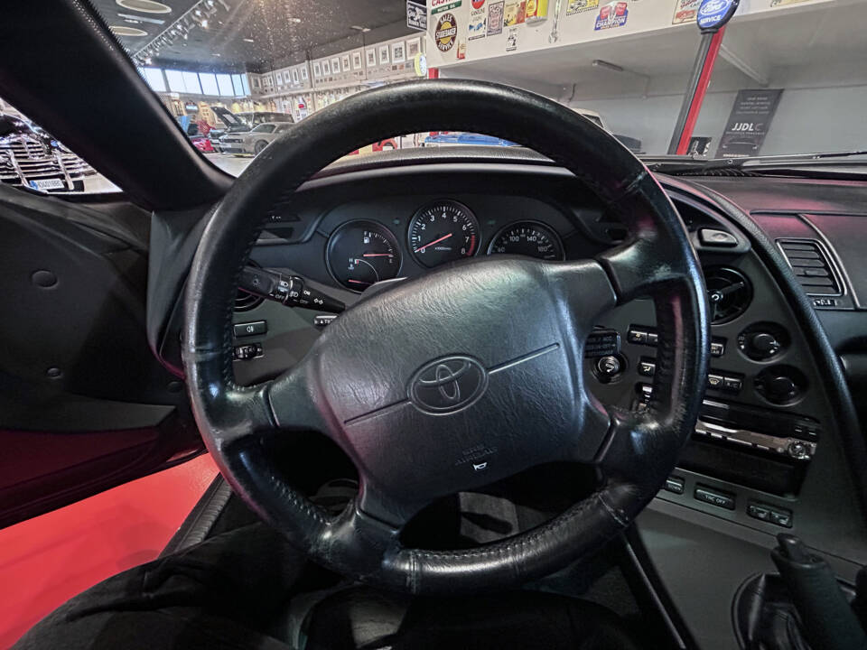 Image 15/17 of Toyota Supra (1994)