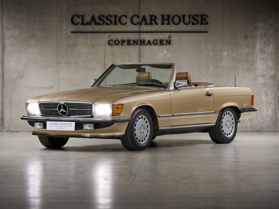 Image 13/99 of Mercedes-Benz 300 SL (1987)