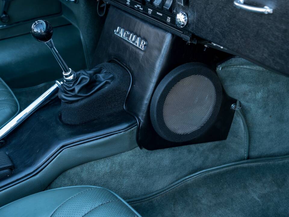 Afbeelding 20/34 van Jaguar E-Type (1971)