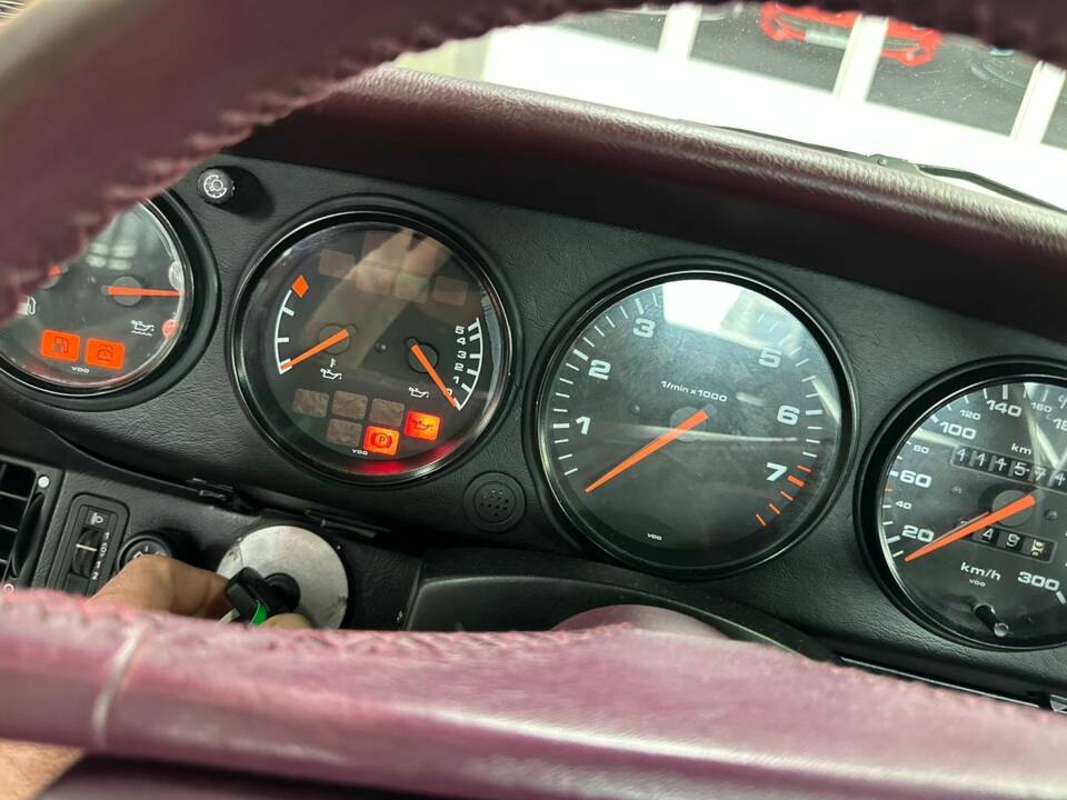Afbeelding 5/11 van Porsche 911 Carrera 4 (1991)